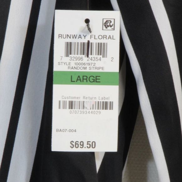 International Concepts B&W Random Stripe Smocked Hem Blouse Size Large NWT - Picture 3 of 6